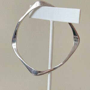 Silpada Wavy 925 Sterling Silver Hip to be Square Bangle Bracelet B2278